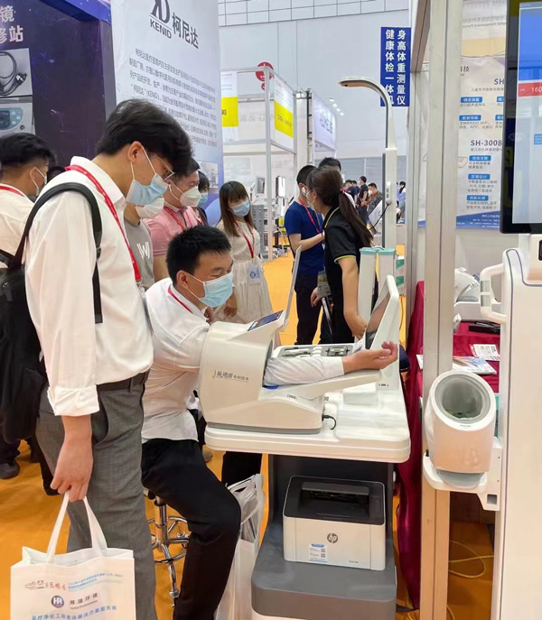 1-2206021341143S 展会现场